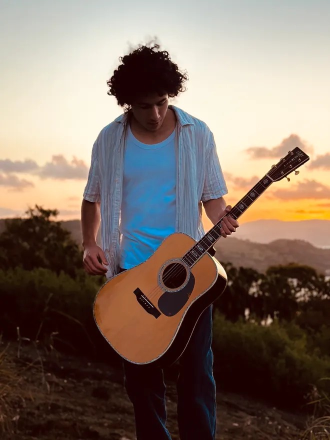 Singer-Songwriter Xavier Do is Live and Free